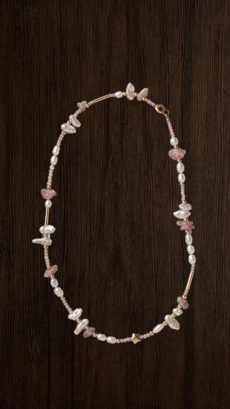 Necklace Blush · Happy — raw rose quartz · baroque pearls