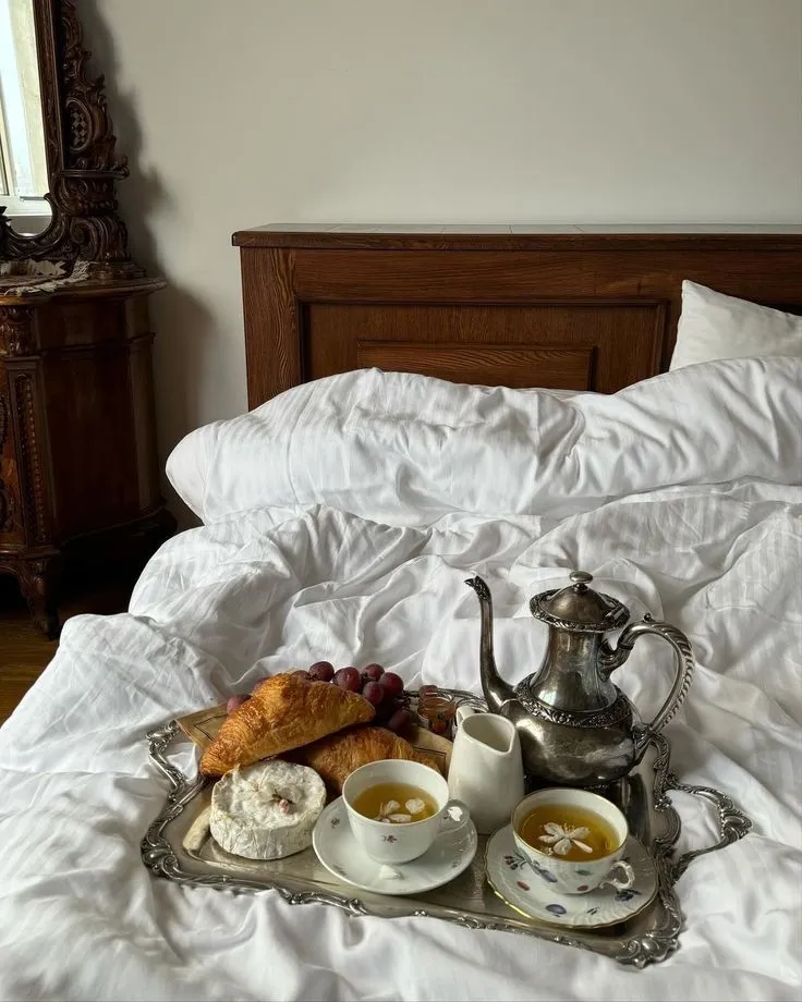 breakfast in bed